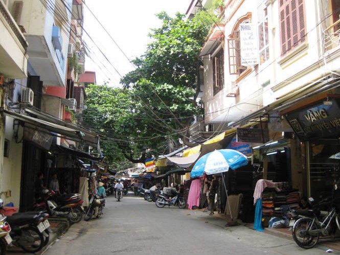 Yen sao ha noi cua hang yen sao noi tieng gan pho phung khac khoan