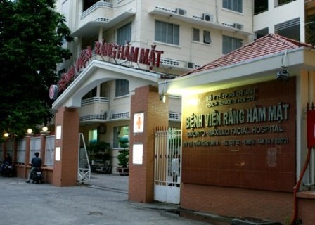 cua hang yen sao cao cap gan vien rang ham mat trung uong